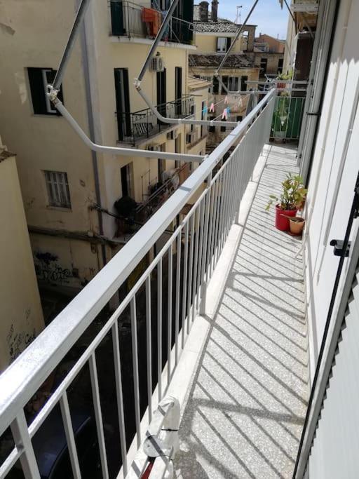 Old Town Stay Furnished Apartment Corfu  Eksteriør bilde